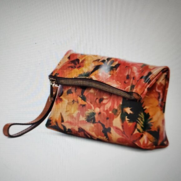 NWT Patricia Nash Leather Valerie Fold Over Wristlet Pouch - Picture 7 of 12